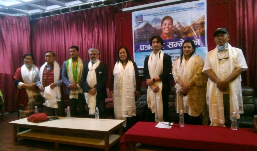 राष्ट्रिय विभूति पासाङ ल्हामु शेर्पा स्मृति कप भलिबल प्रतियोगिता आयोजना हुँदै